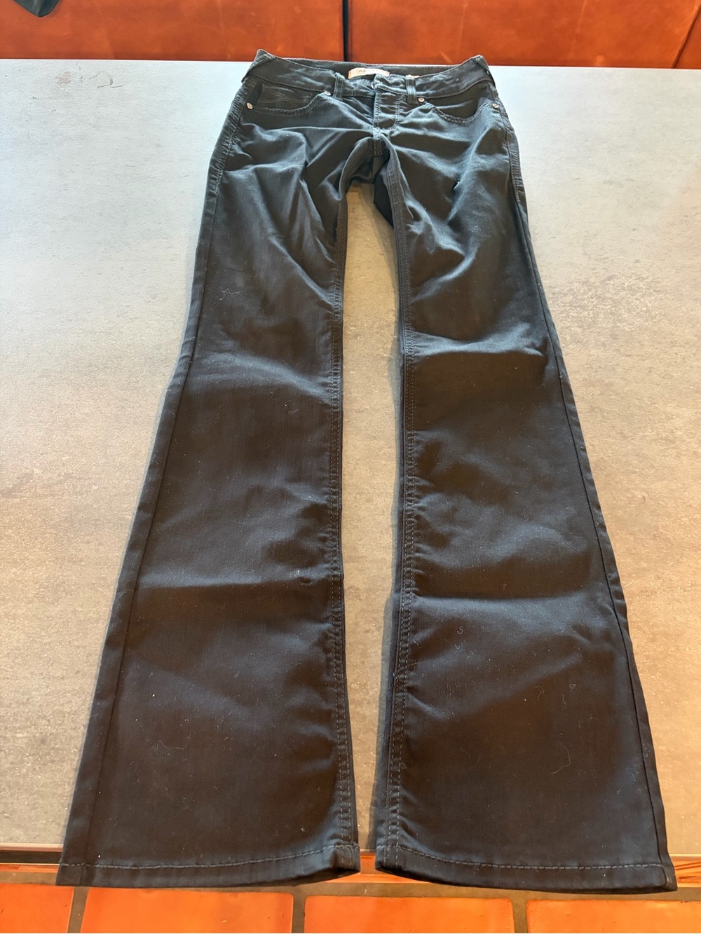 Women's Black Flared Ariat Jeans - Classic Stretch Fit